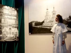 В манеже Нижегородского кремля открылась выставка «Гуляя по Старому Нижнему»